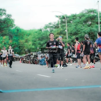 Runner Photo 3862905