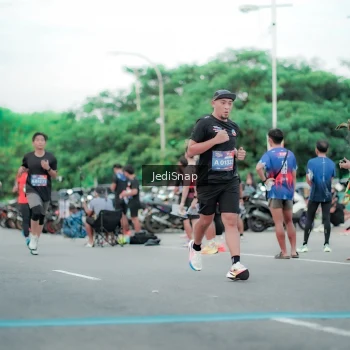 Runner Photo 3862979