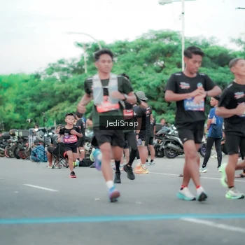 Runner Photo 3863141