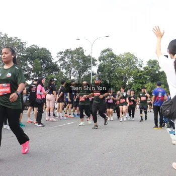 Runner Photo 3863394