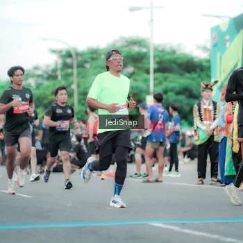 Runner Photo 3863565