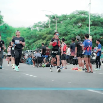 Runner Photo 3863616