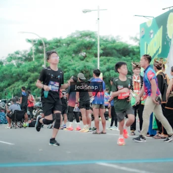 Runner Photo 3863628