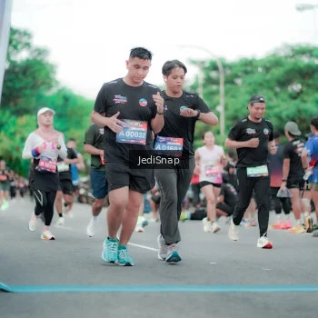 Runner Photo 3863671