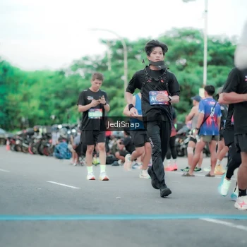 Runner Photo 3863743