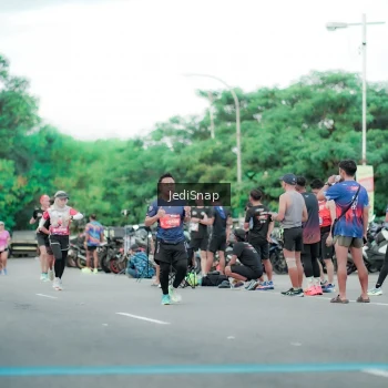Runner Photo 3863755
