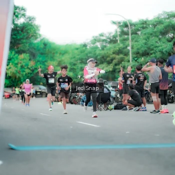 Runner Photo 3863763