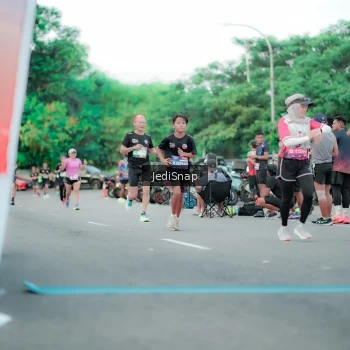 Runner Photo 3863791