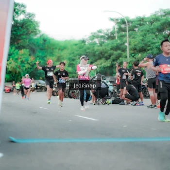 Runner Photo 3863864