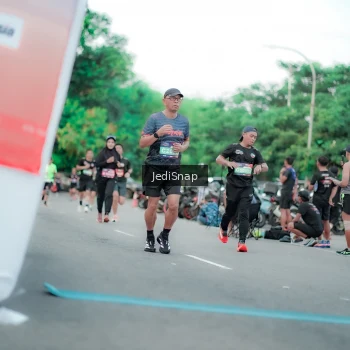 Runner Photo 3863909