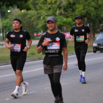 Runner Photo 3863995