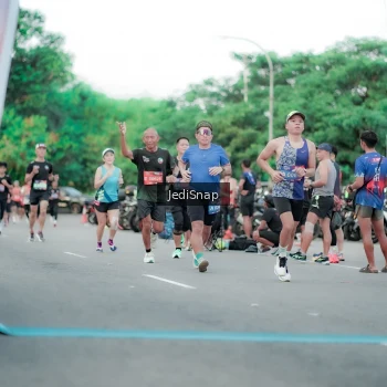 Runner Photo 3864124
