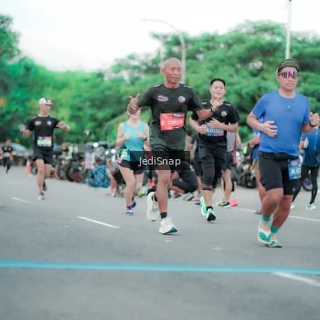 Runner Photo 3864155