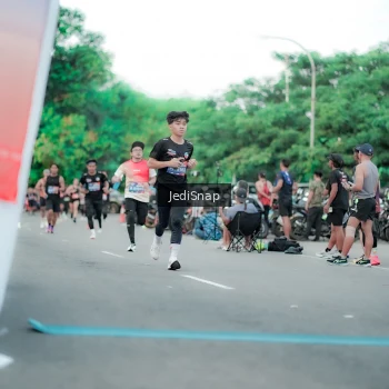 Runner Photo 3864236