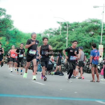 Runner Photo 3864325