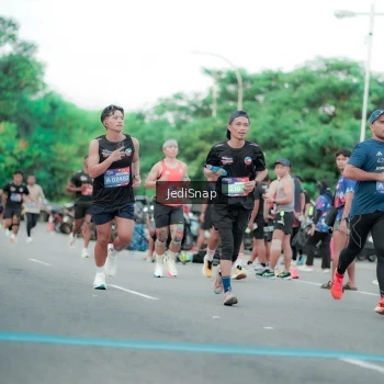Runner Photo 3864373