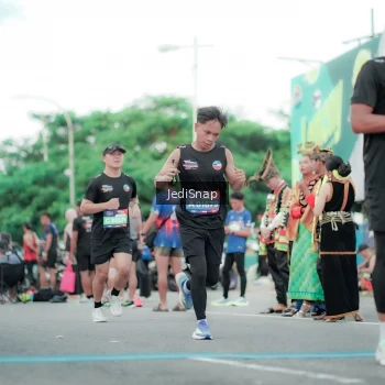 Runner Photo 3864481