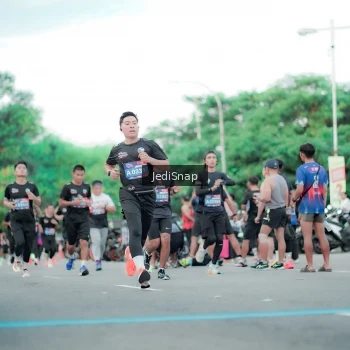 Runner Photo 3864487