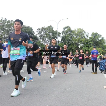 Runner Photo 3864591