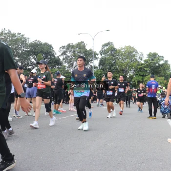 Runner Photo 3864592