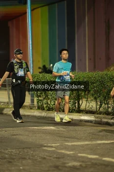 Runner Photo 3864685