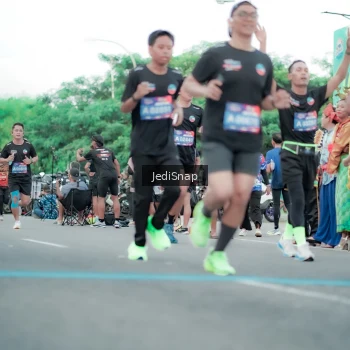 Runner Photo 3864784