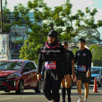 Runner Photo 3865003