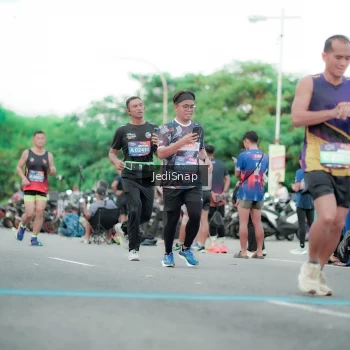 Runner Photo 3865043