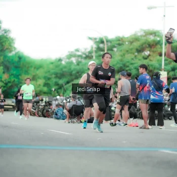 Runner Photo 3865086