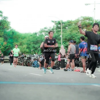 Runner Photo 3865105