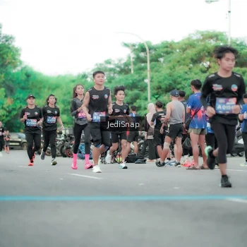 Runner Photo 3865215