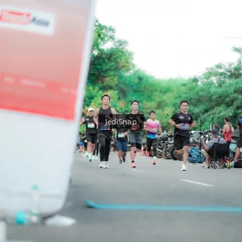 Runner Photo 3865343