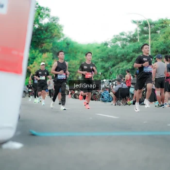 Runner Photo 3865372