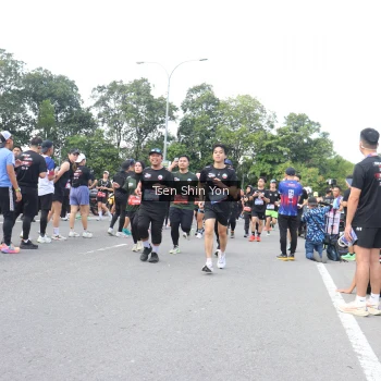 Runner Photo 3865385
