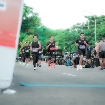 Runner Photo 3865390