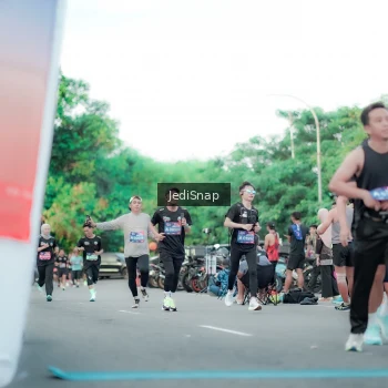 Runner Photo 3865395
