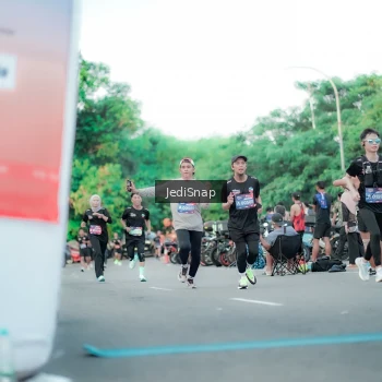 Runner Photo 3865424