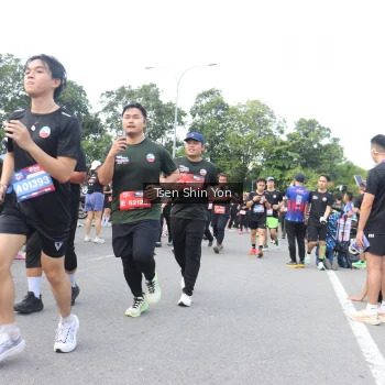 Runner Photo 3865481