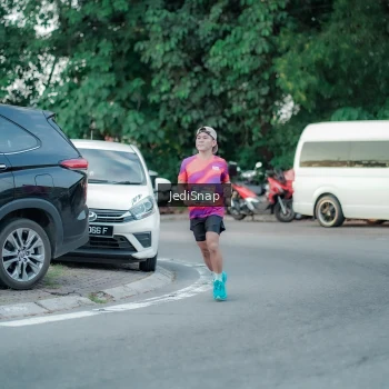 Runner Photo 3865565