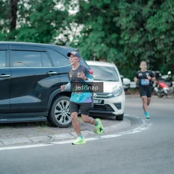 Runner Photo 3865611