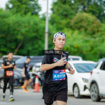 Runner Photo 3865626