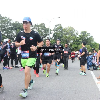 Runner Photo 3865687