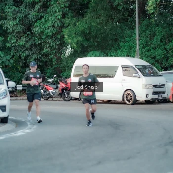 Runner Photo 3865704