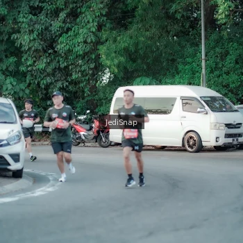 Runner Photo 3865722