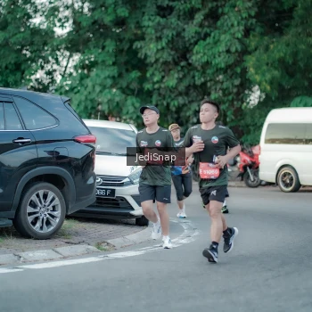 Runner Photo 3865727