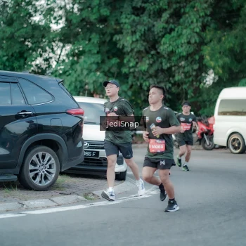 Runner Photo 3865755