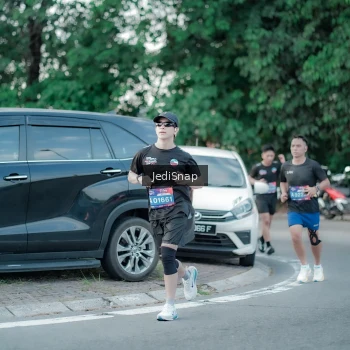 Runner Photo 3866206