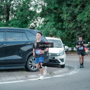 Runner Photo 3866241