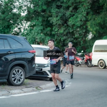 Runner Photo 3866290