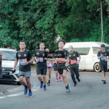 Runner Photo 3866351